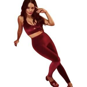 Fabletics Velvet Leggings & Bra Set – Size M – Burgundy Red Crushed Velvet –